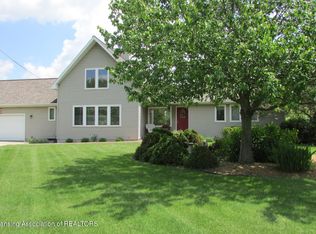 1052 Hagadorn Rd, Mason, MI 48854