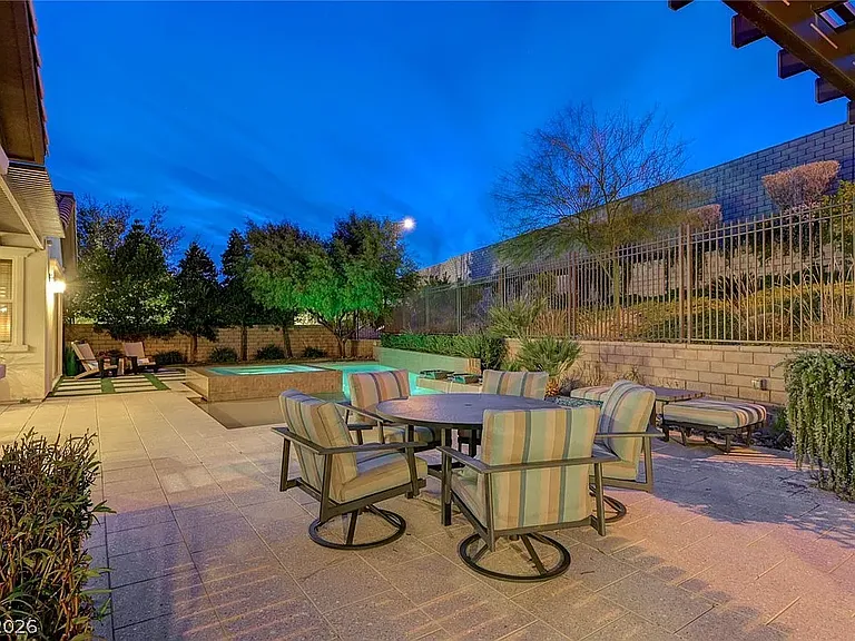 81 Navarra Canyon Ct — Photo 63