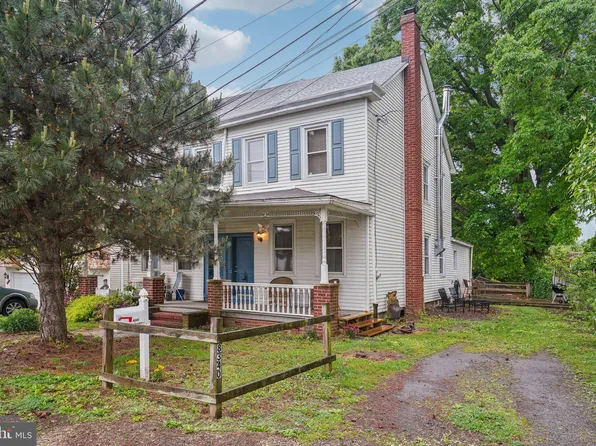 8340 Walker St, Philadelphia, PA 19136