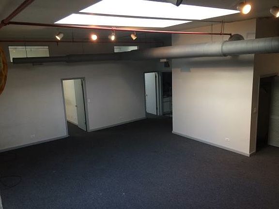 2nd image of 3935 N Elston Ave APT 2B