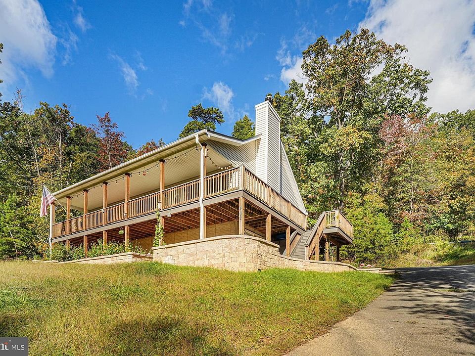 1st image of 462 Gary Ln