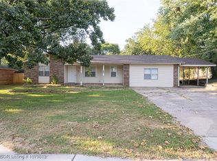 402 Maple Shade Rd, Alma, AR 72921