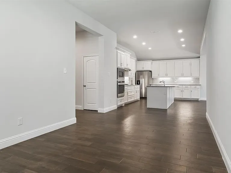 429 Cooper St — Photo 4