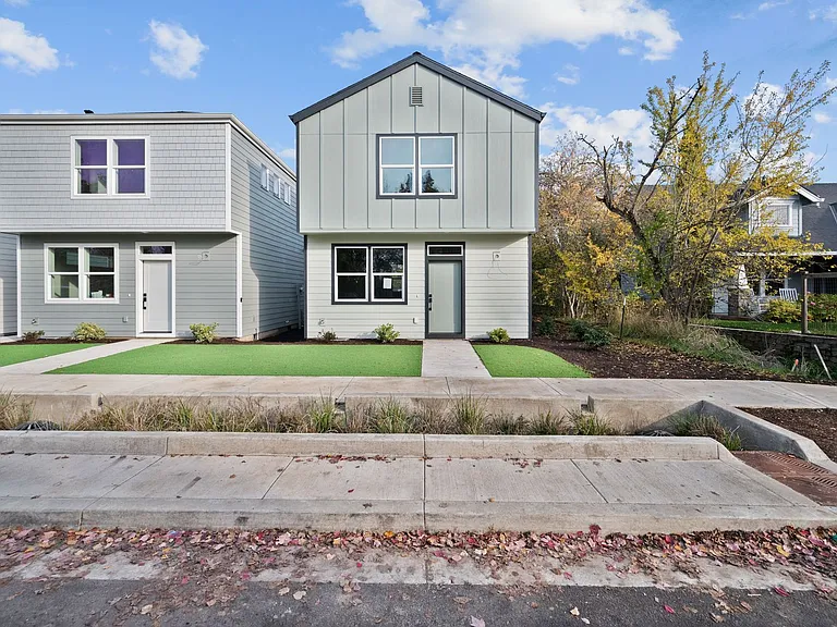 Brand New Newberg Homes- Up to 1 Month Free! — Photo 34
