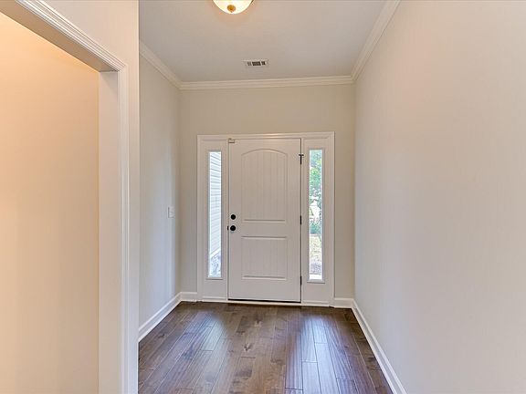 5th image of 1681 Tralee Court