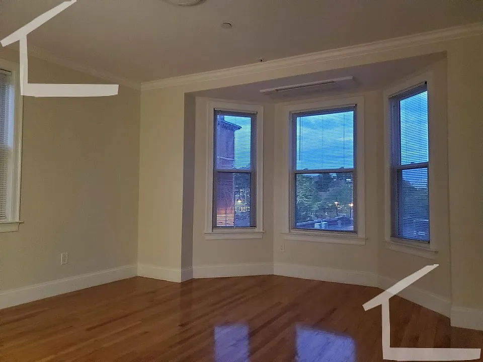 12 Harris St #2