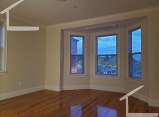 14 Harris St #2B, Brookline, MA 02446