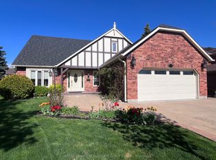 1417 Thistledown Rd, Oakville, ON L6M 1Y4
