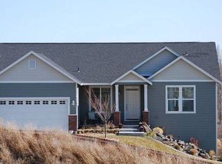 104 W 52nd Ave, Kennewick, WA 99337