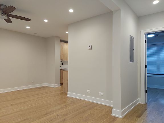 5th image of 1902 W Winnemac Ave #1-1908