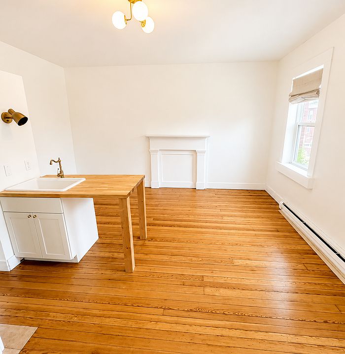 2nd image of 2711 Indiana Ave #2E