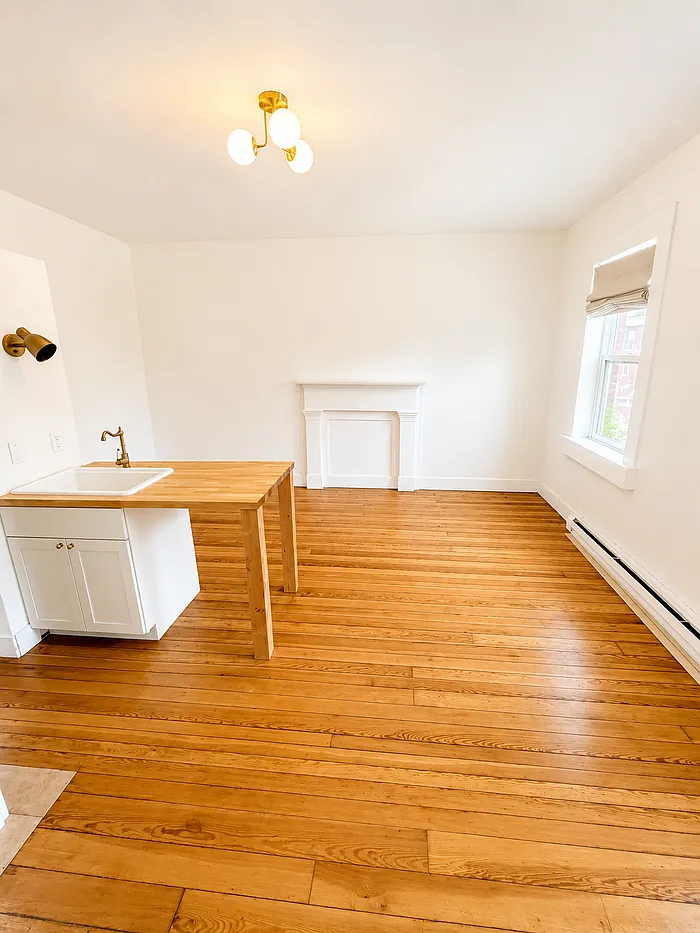 Building Photo - 2711 Indiana Ave #2E