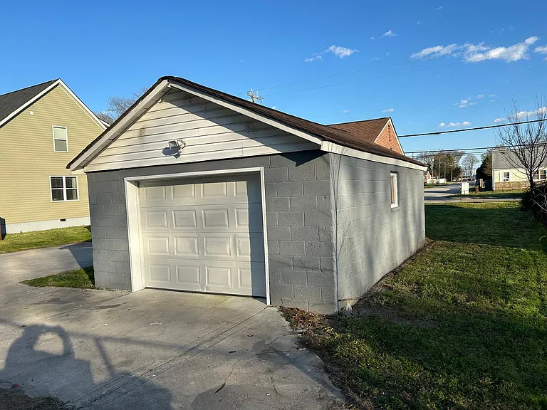 1203 N Mallory St — Photo 18