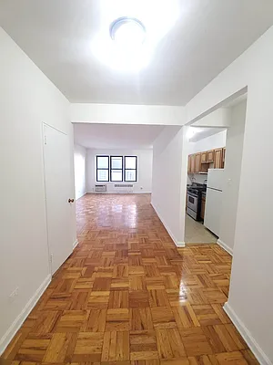 Rented by Smart NY Realty LLC | media 1