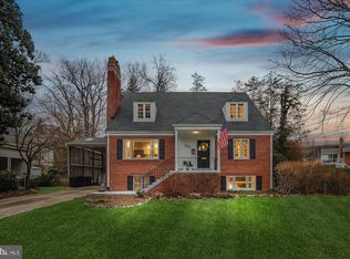 5413 Williamsburg Blvd, Arlington, VA 22207