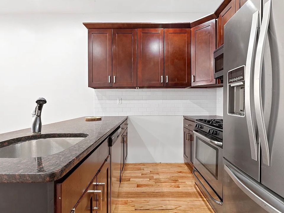 1st image of 249 E 175th St Floor 1
