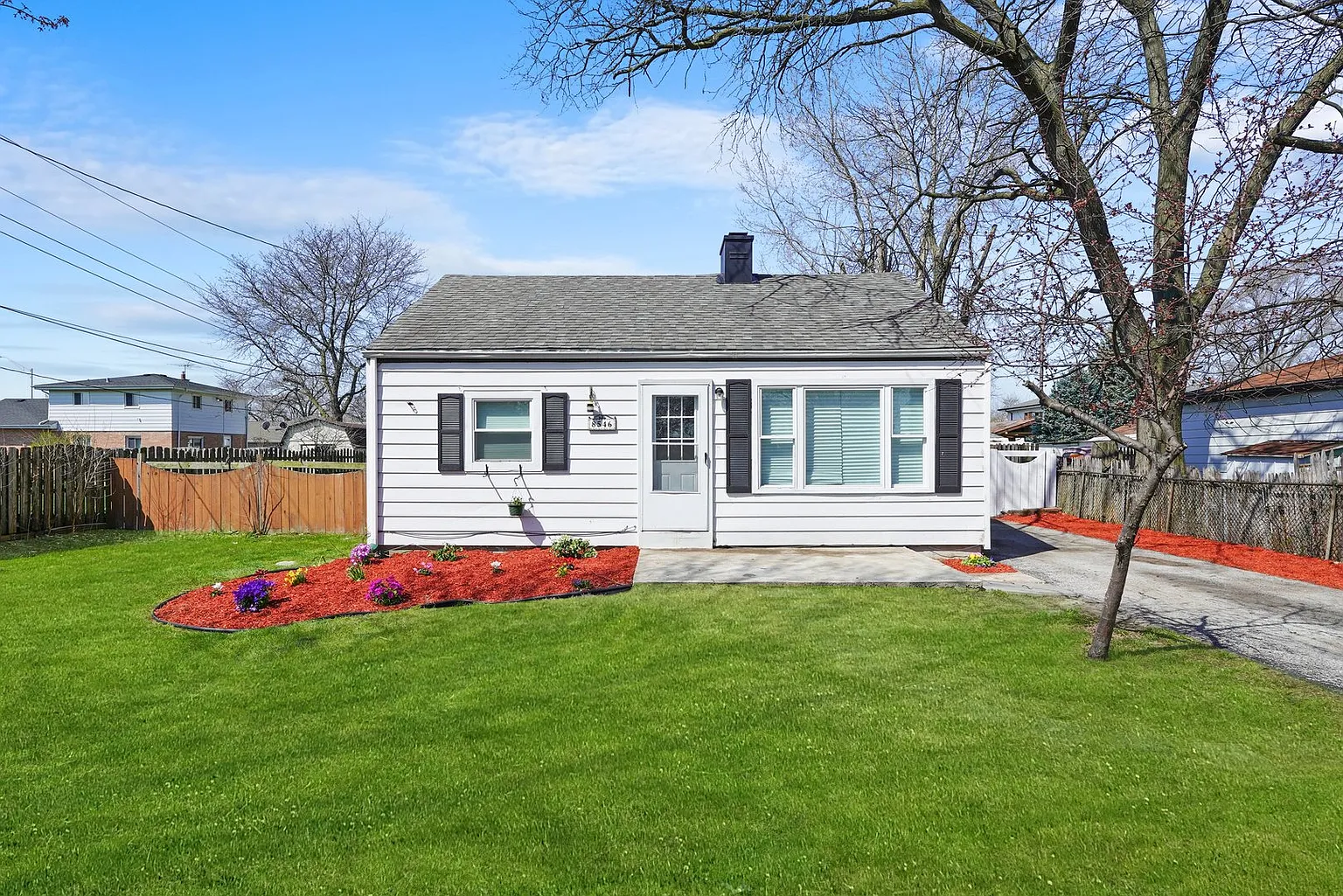 8546 Nashville Ave photo 1