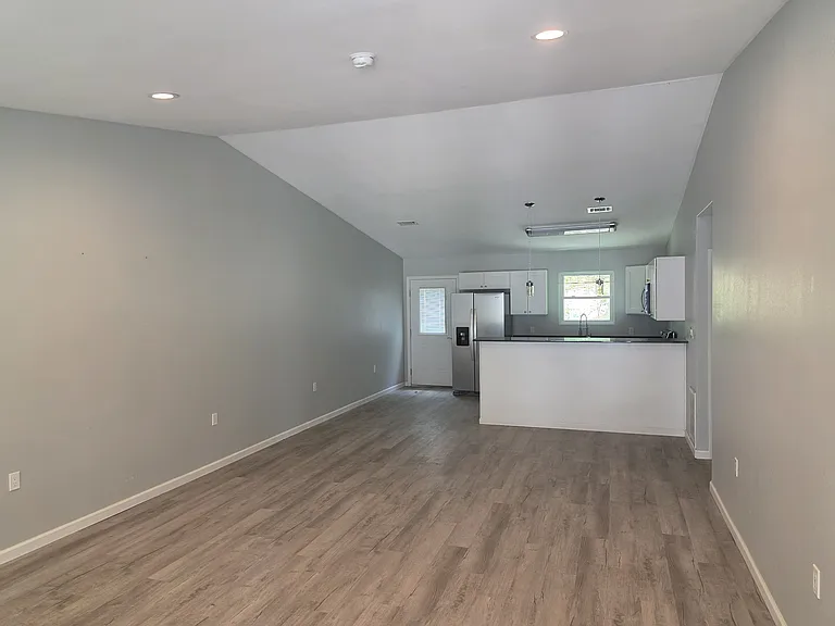 231 White Eagle Trl — Photo 4