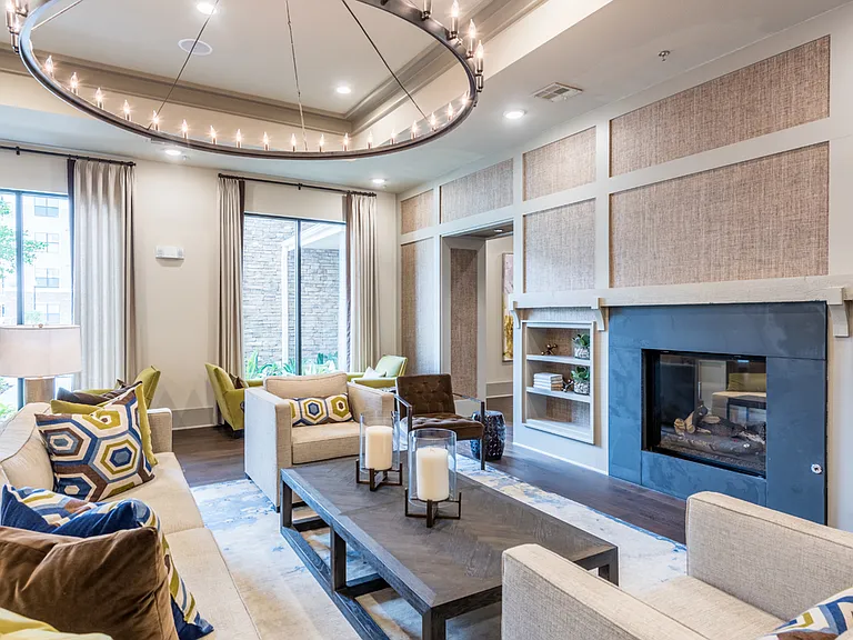 Beacon at Buffalo Pointe — Photo 8
