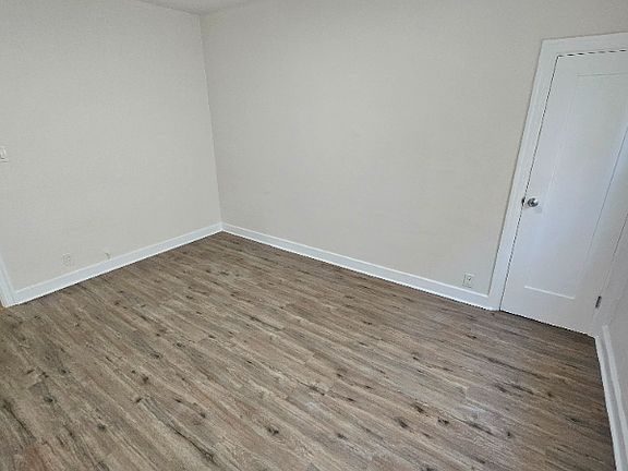 4th image of 431 Normandie Pl #431