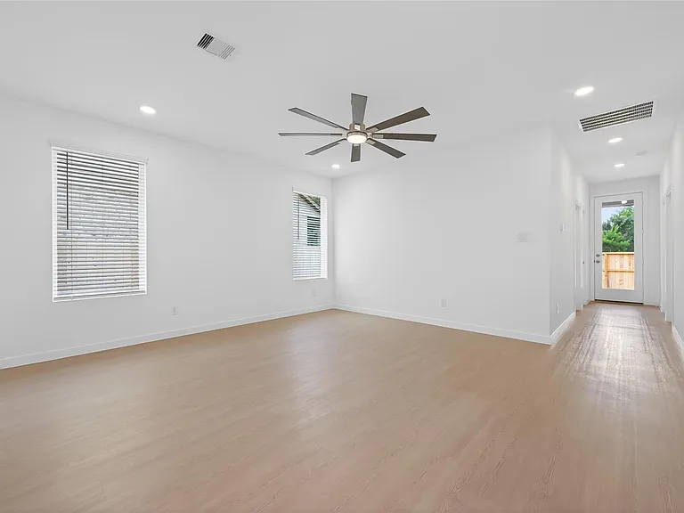 13071 Pine Trace St — Photo 11