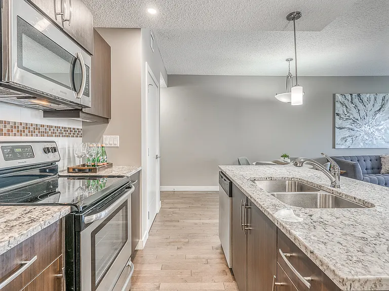8520 Jasper Ave NW — Photo 21