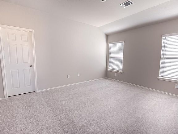 5th image of 21074 Wenze Ln