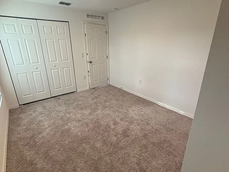 539 Finch Ct — Photo 12