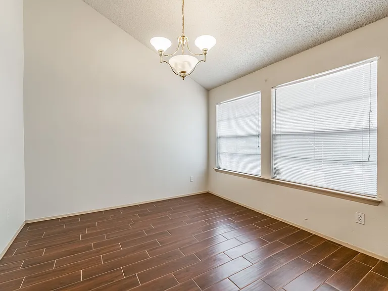 1006 Silbury Dr — Photo 13