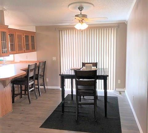5th image of 3655 Louis Dr