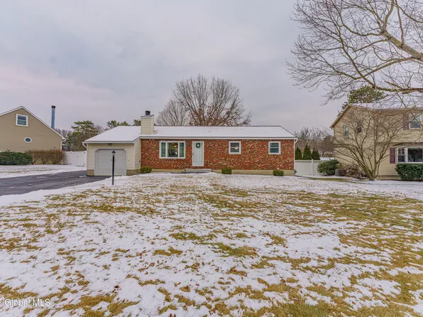 15 Woodridge Street, Albany, NY 12203