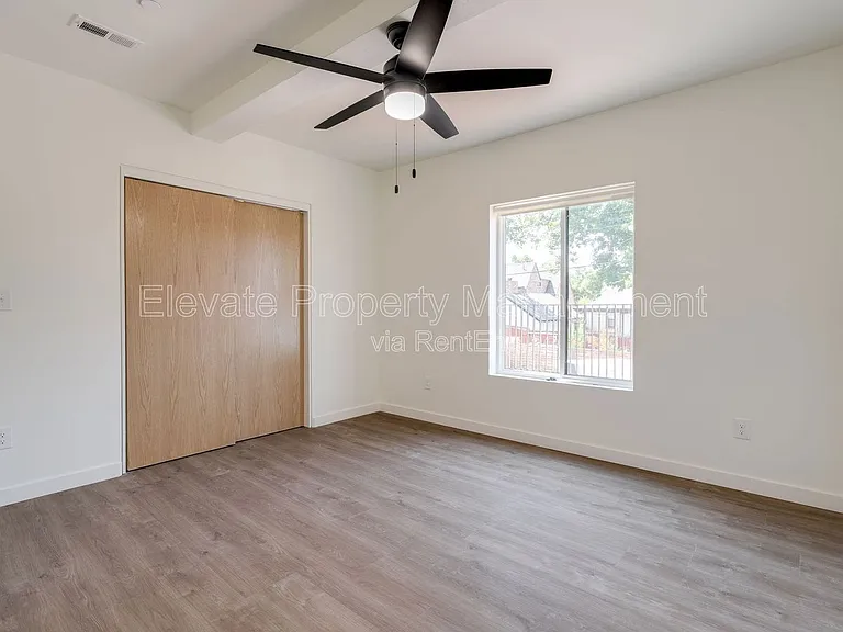 844 NW 43rd St #202 — Photo 15