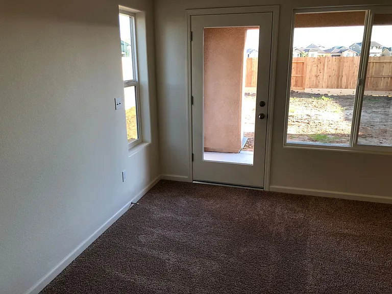 166 Barker Ln — Photo 5