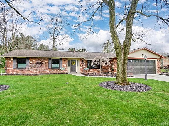2nd image of 5890 Bradley Dr