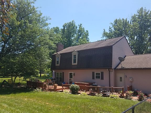 4th image of 825 W Shadybrook Woods Ave W