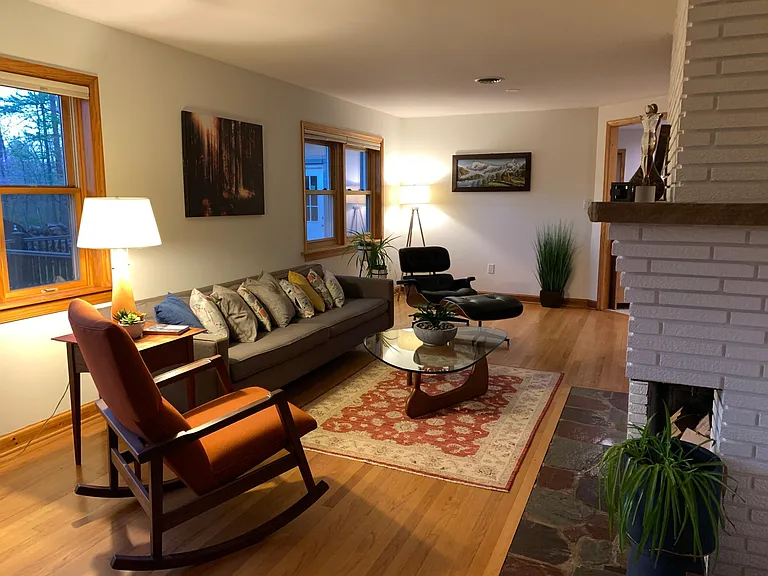 118 Lakeland Dr — Photo 3