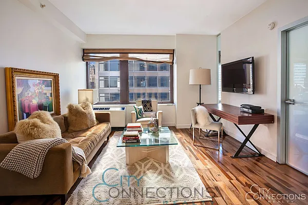 Rented by City Connections Realty | media 1