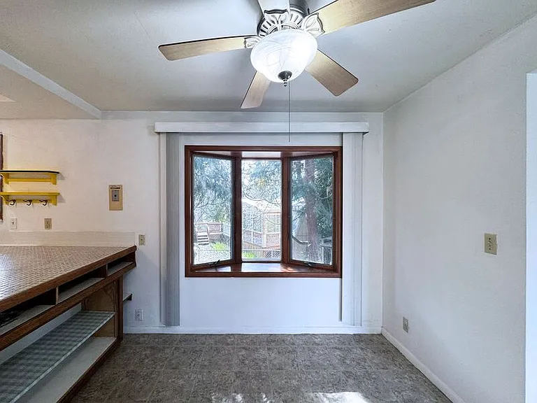 1180 E 37th Ave — Photo 23
