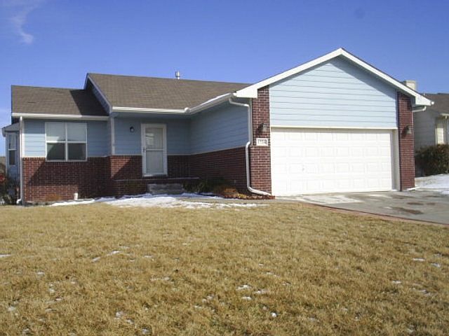 1st image of 1726 N Black Oak Ct #2