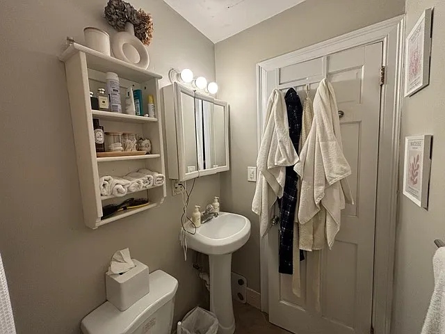 2 bed, 9999 sqft, $4,150 — Photo 4