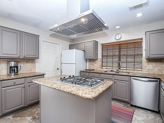 3rd image of 3507 Deeds Rd