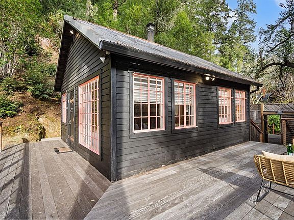 4th image of 286 Vallejo Avenue