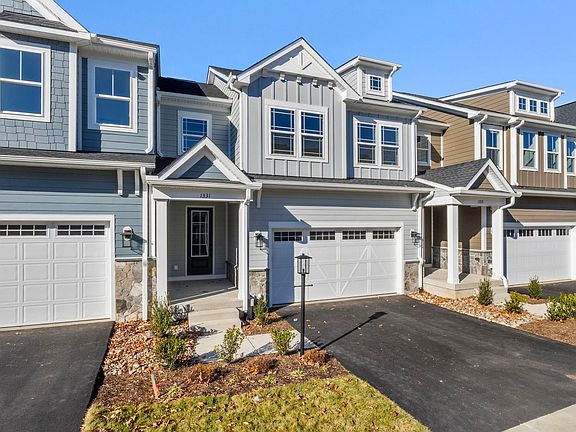 4th image of 1331 Laconia Ln