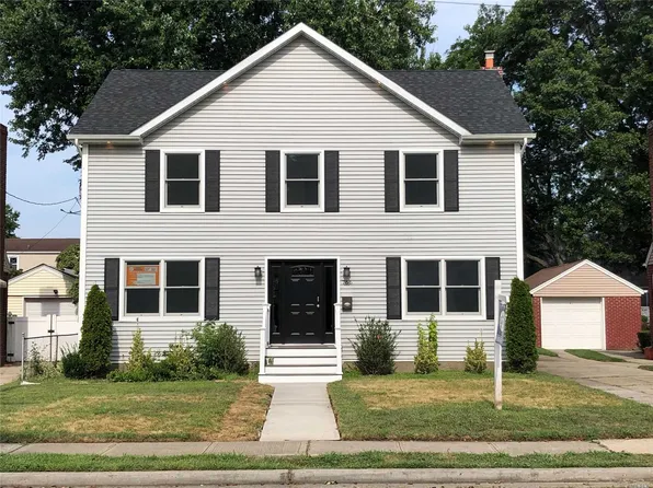 766 Harrison St, West Hempstead, NY 11552