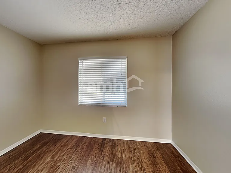 422 Abigail Rd — Photo 12