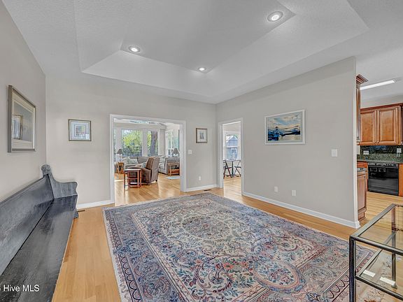 3rd image of 507 N Colony Circle