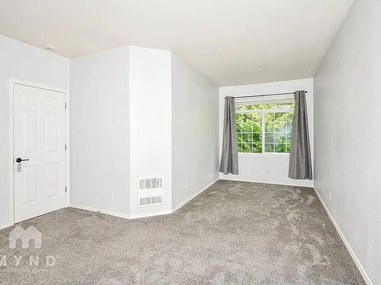 1855 Trossachs Blvd SE #303 — Photo 10
