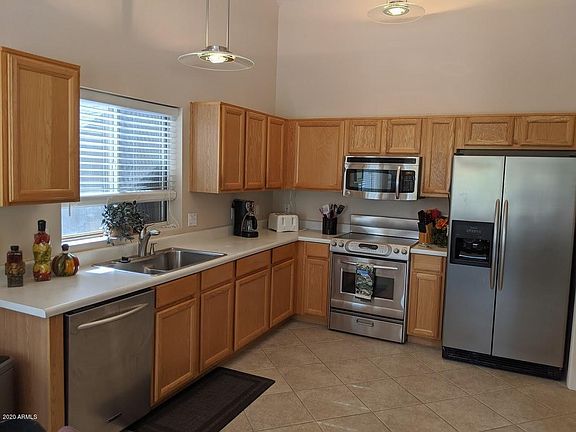 4th image of 955 N Hillridge
