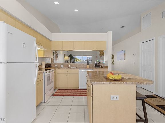 5th image of 1813/1809 Andalusia Blvd