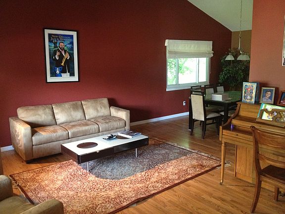 Living Room/Dining Room